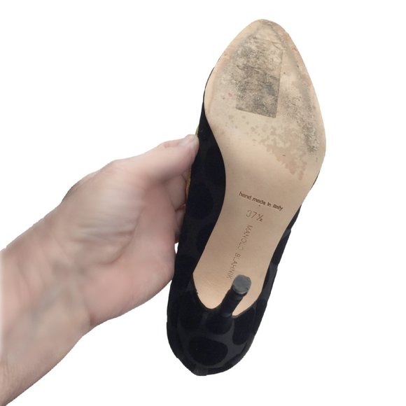 Manolo Blahnik Black Embroidered 4.3" Pump 37.5  7 - Picture 4 of 4